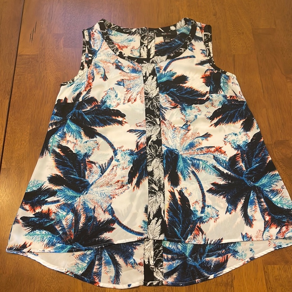 Style&Co (S) - Sleeveless Palm Tree Blouse